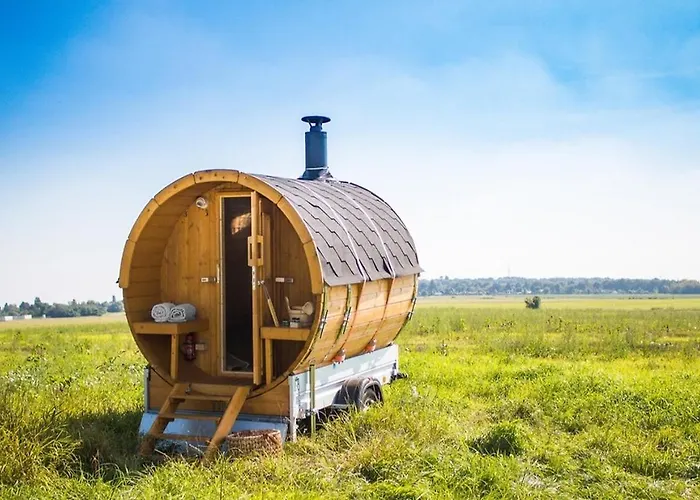 فيلة Near Berlin Marienwerder